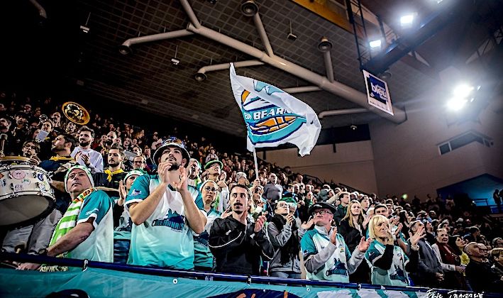 BALLE ORANGE – L’Elan Béarnais en démonstration. Basket Landes à Galatasaray